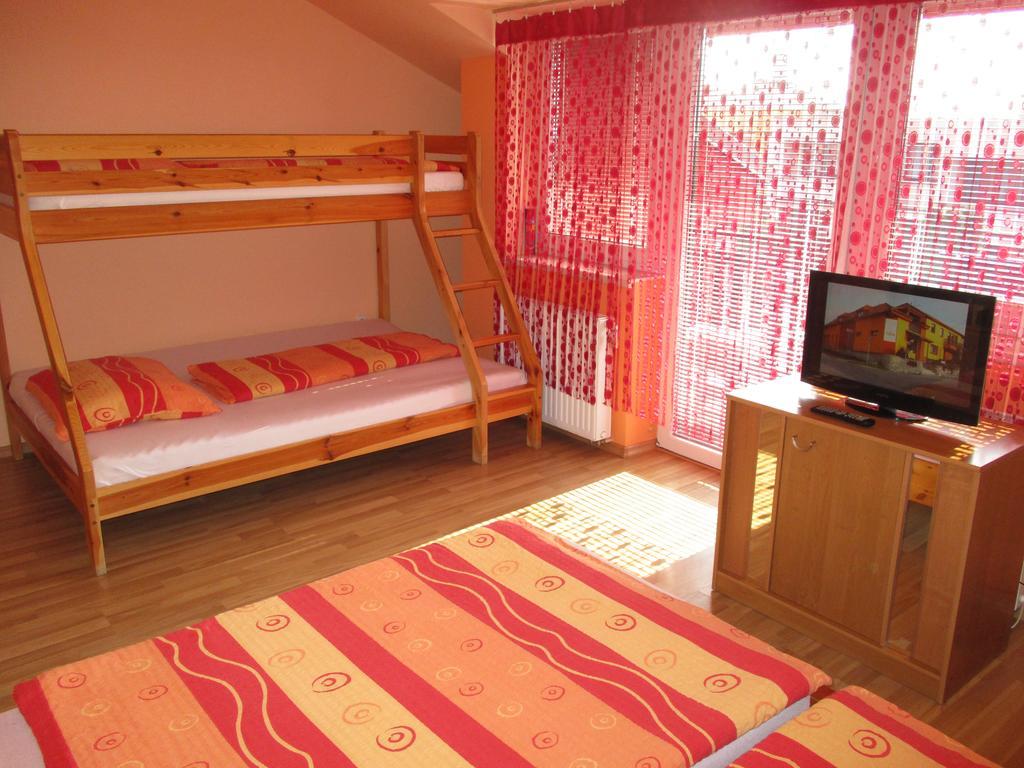 Penzion U Mikulincu Mikulov Extérieur photo