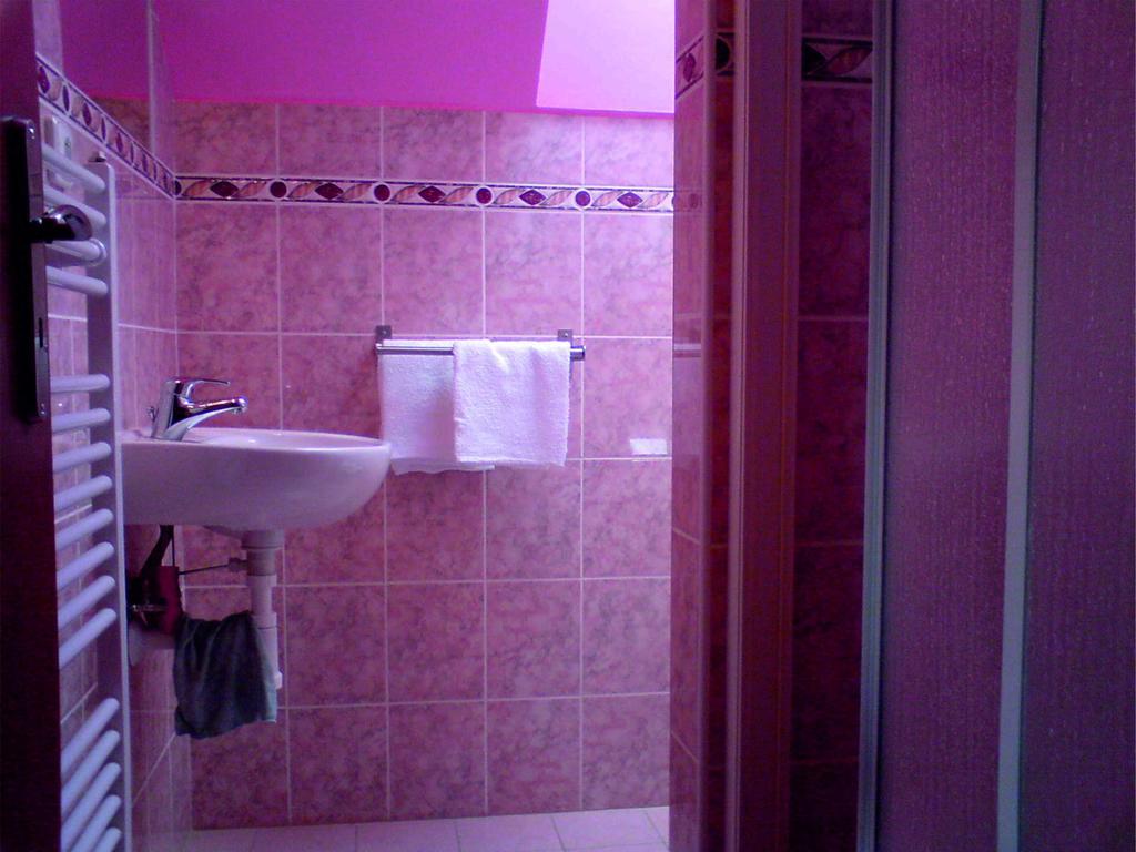 Penzion U Mikulincu Mikulov Chambre photo